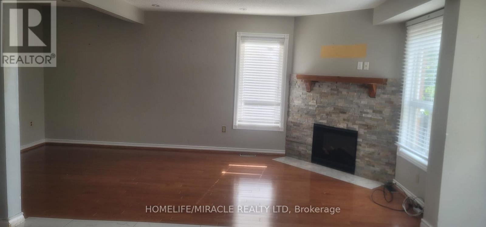 144 Moffatt Avenue, Brampton, Ontario  L6Y 4R8 - Photo 5 - W13700988
