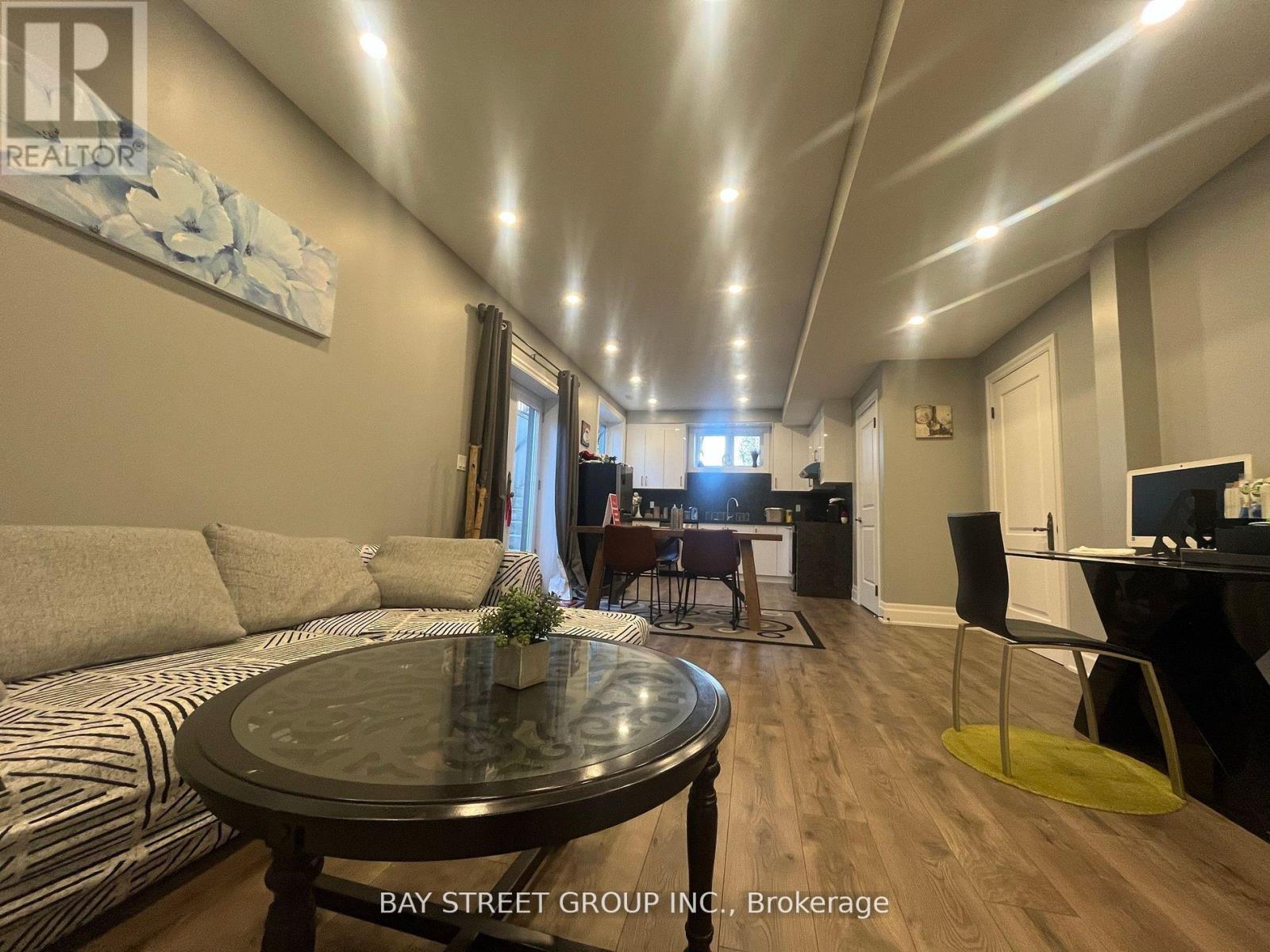 Lower - 1243 Bridge Road, Oakville, Ontario L6L 2C3 - Photo 7 - W13700992