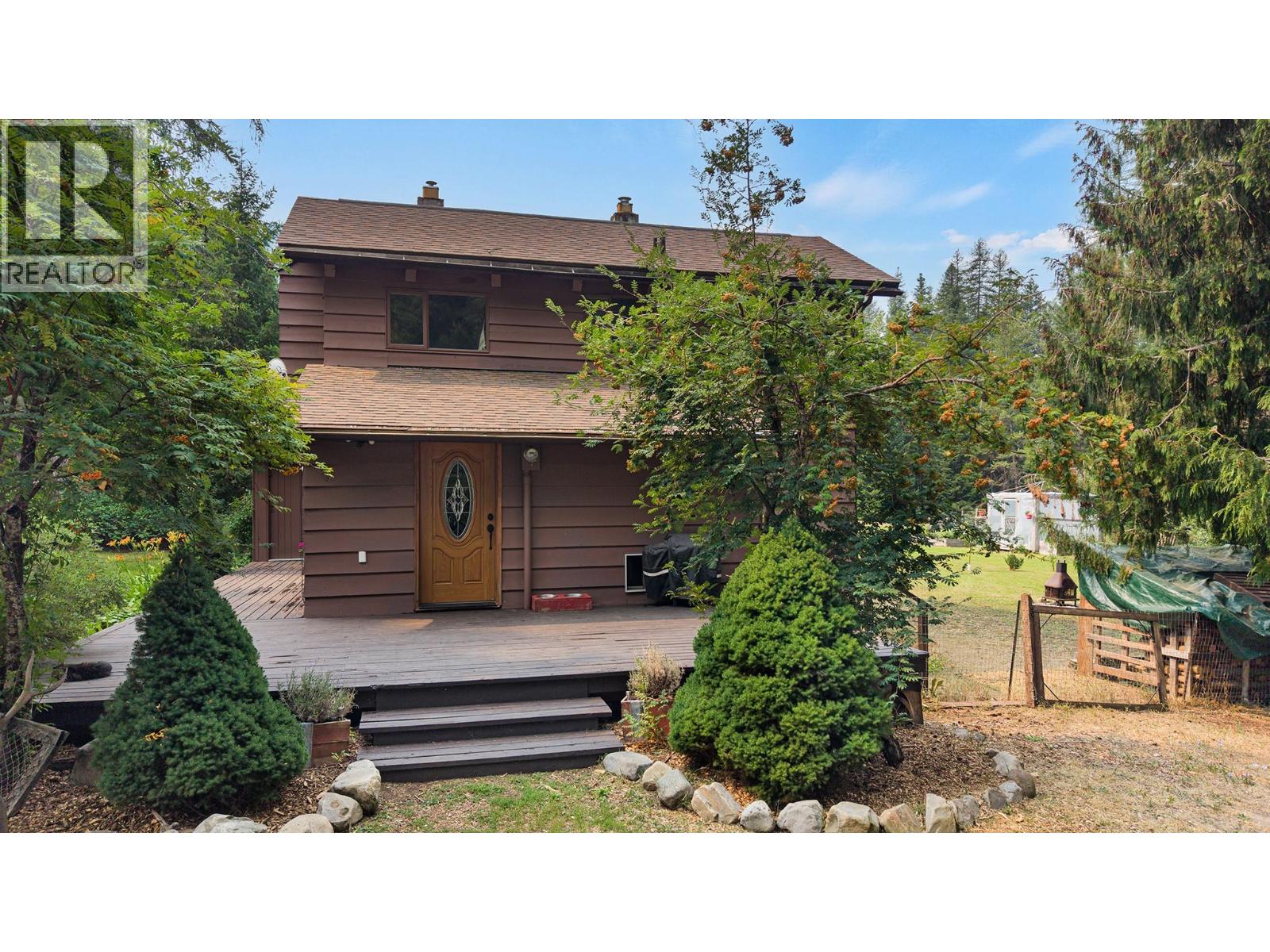 5724 Crystal Road, Kitchener, British Columbia  V0B 1W1 - Photo 4 - 10397574