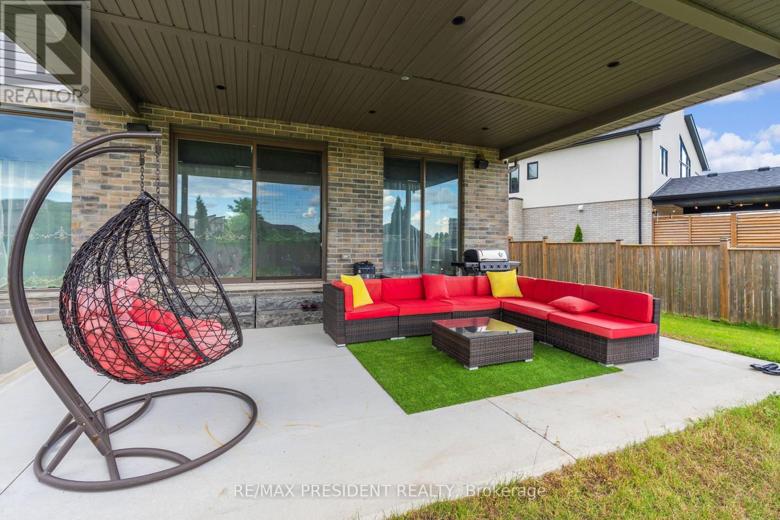 2217 Wateroak Drive, London North, Ontario  N6G 5B4 - Photo 45 - X13700812
