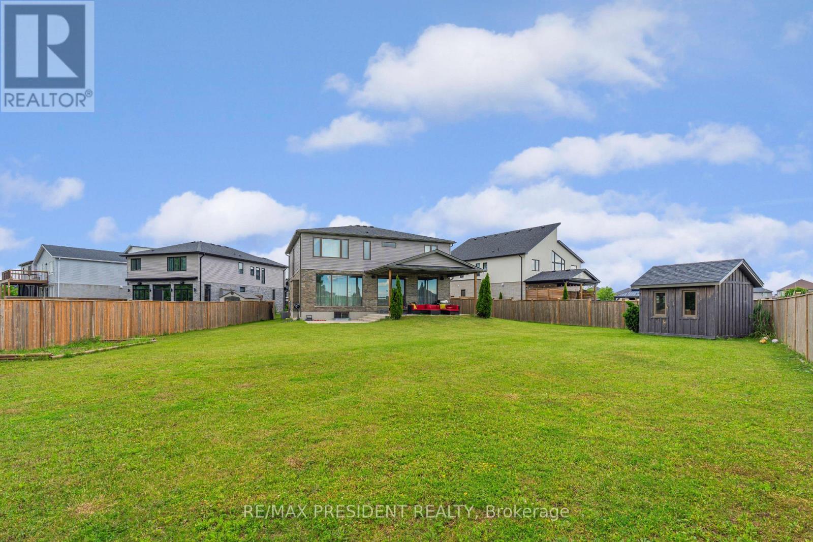 2217 Wateroak Drive, London North, Ontario  N6G 5B4 - Photo 46 - X13700812