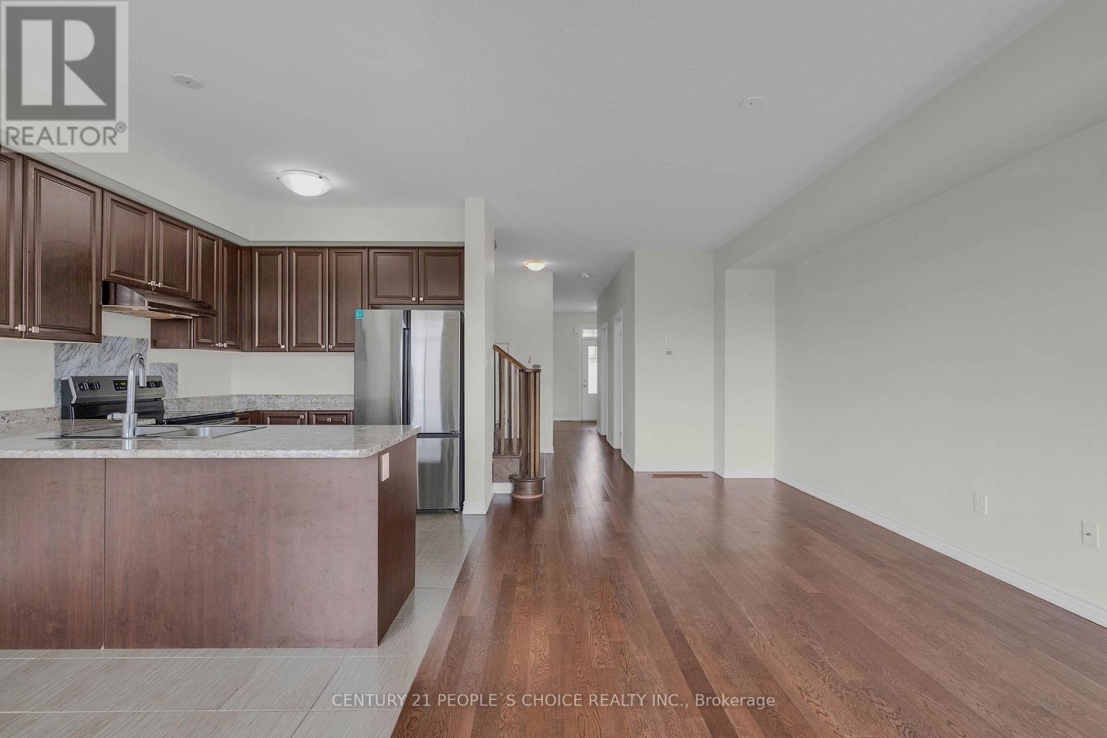 216 Explorer Way, Thorold, Ontario L2V 0K2 - Photo 9 - X13700866