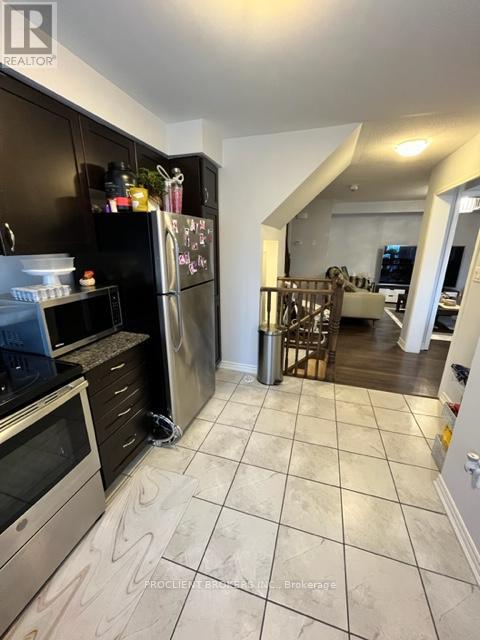 145 - 504 Goldenrod Lane, Kitchener, Ontario N2R 0L7 - Photo 12 - X13700994
