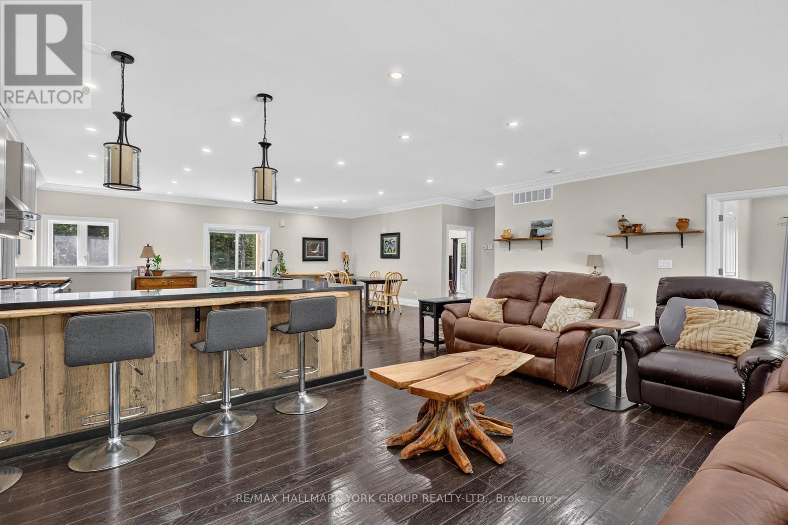 2285 Southwood Road, Gravenhurst, Ontario  P0E 1G0 - Photo 31 - X13701012