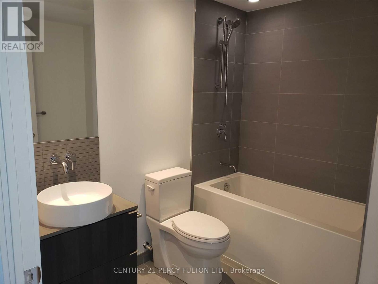 4207 - 161 Roehampton Avenue, Toronto, Ontario  M4P 1P9 - Photo 9 - C13700388