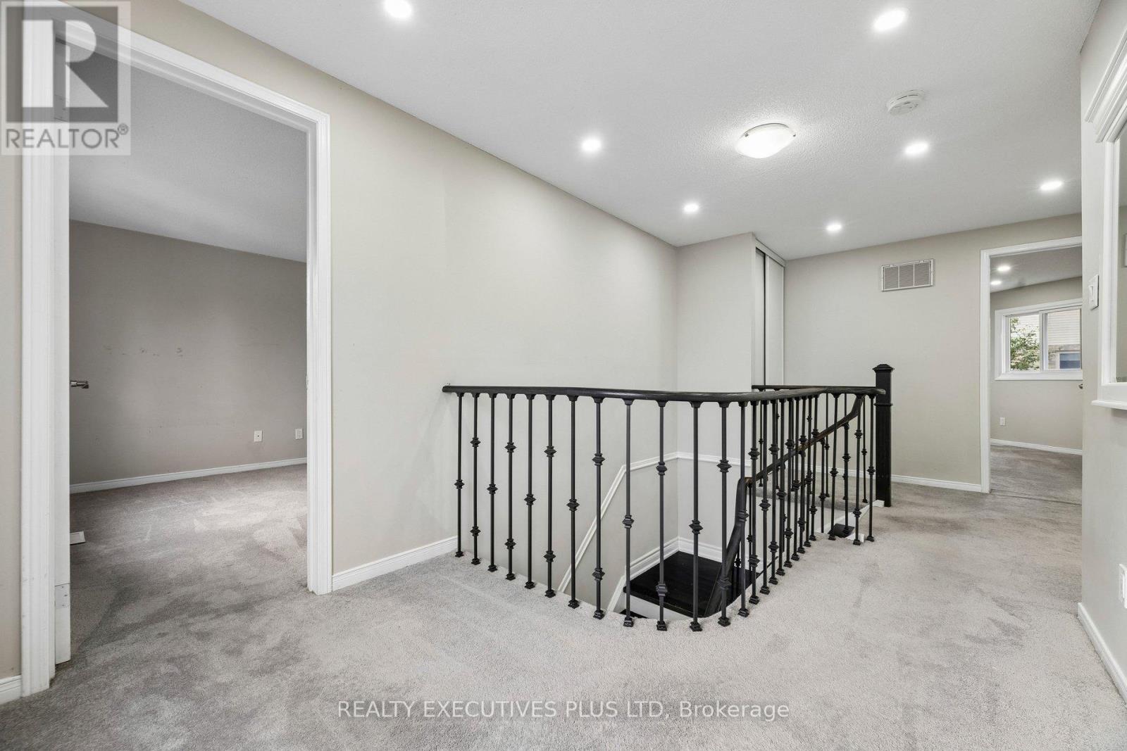 693 Barnes Crescent, Oshawa, Ontario  L1J 8K2 - Photo 24 - E13579782