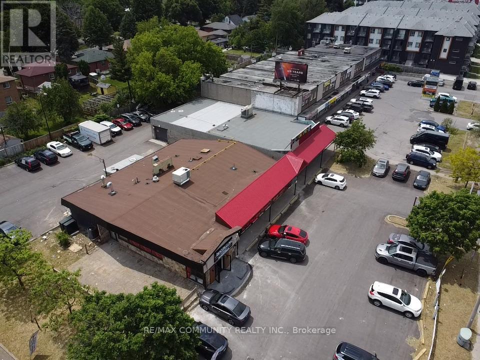 2827 Eglinton Avenue E, Toronto, Ontario  M1J 2E1 - Photo 15 - E13447338