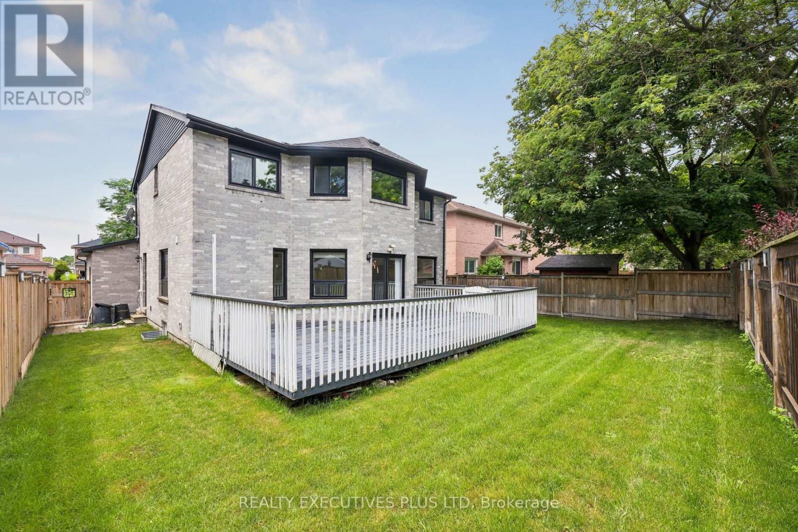 693 Barnes Crescent, Oshawa, Ontario  L1J 8K2 - Photo 45 - E13579782