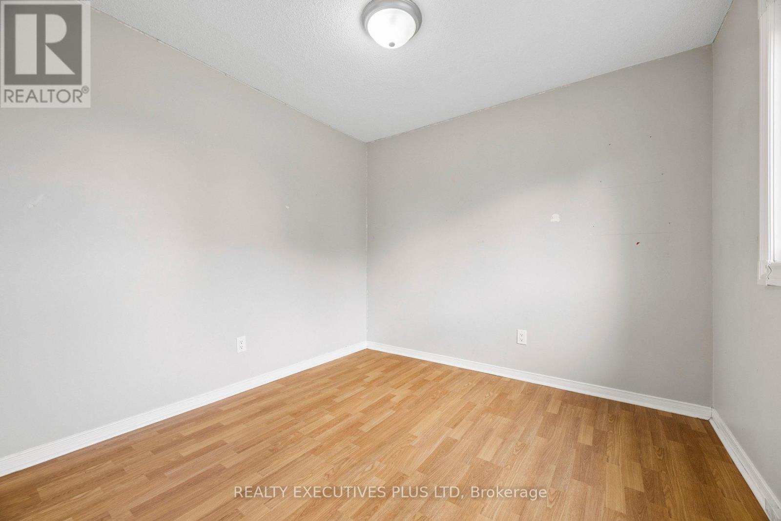 693 Barnes Crescent, Oshawa, Ontario  L1J 8K2 - Photo 32 - E13579782