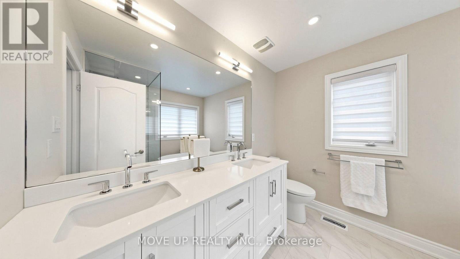 35 Lauderdale Drive, Vaughan, Ontario  L6A 4G8 - Photo 24 - N13598666