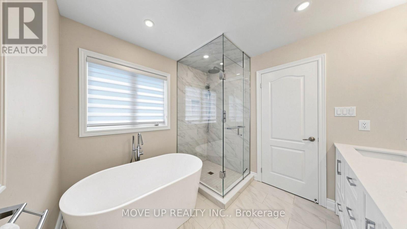 35 Lauderdale Drive, Vaughan, Ontario  L6A 4G8 - Photo 26 - N13598666