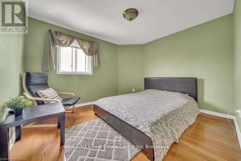 61 Moffatt Lane, Guelph, Ontario  N1G 5E8 - Photo 15 - X13684954