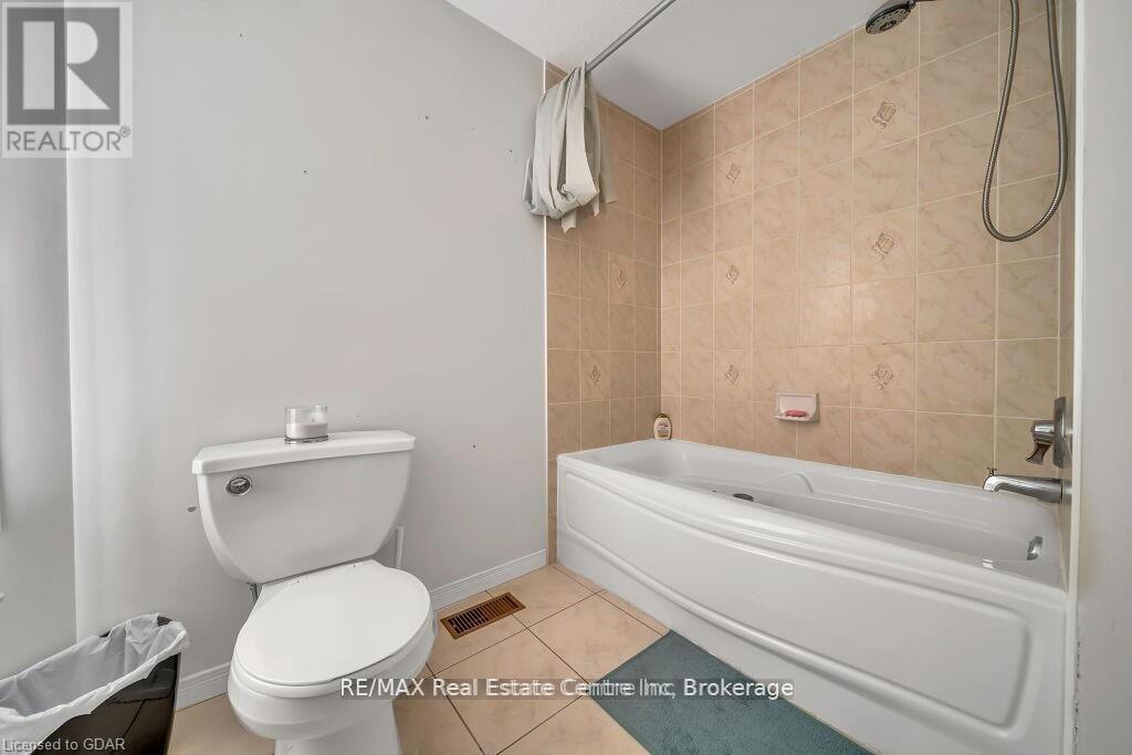 61 Moffatt Lane, Guelph, Ontario  N1G 5E8 - Photo 18 - X13684954