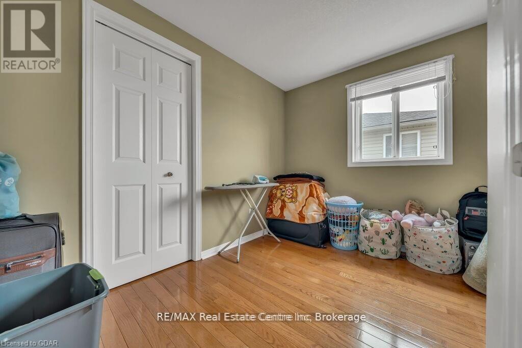 61 Moffatt Lane, Guelph, Ontario  N1G 5E8 - Photo 19 - X13684954
