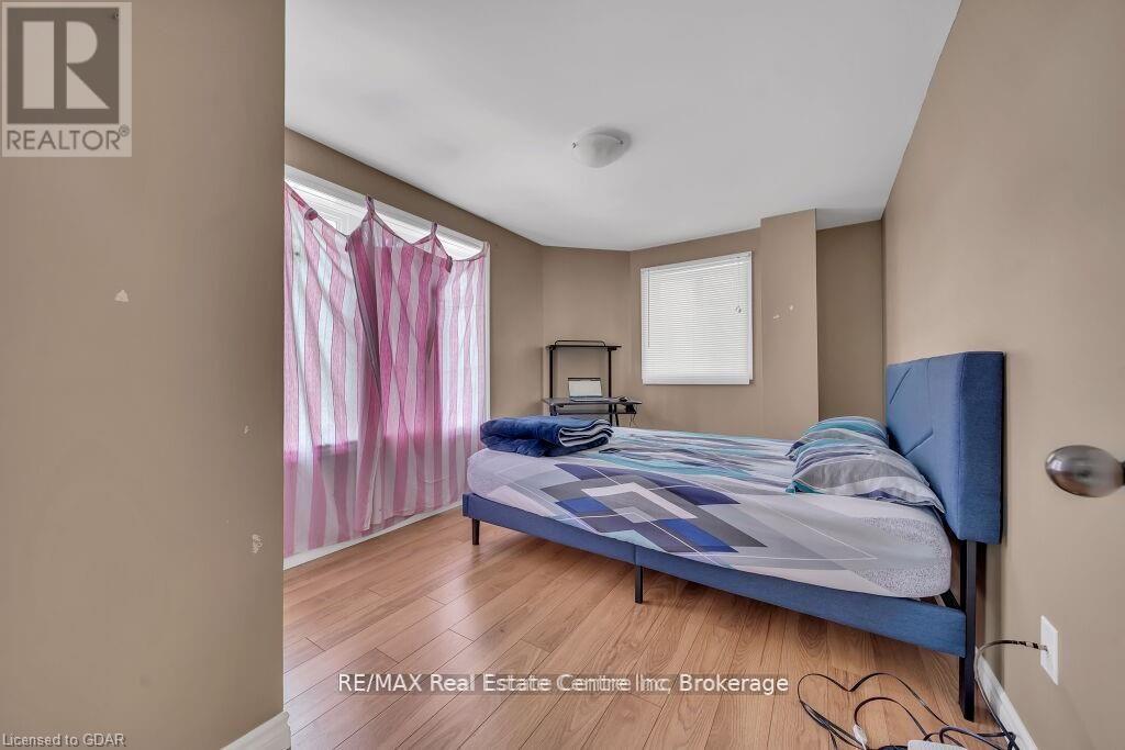 61 Moffatt Lane, Guelph, Ontario  N1G 5E8 - Photo 21 - X13684954