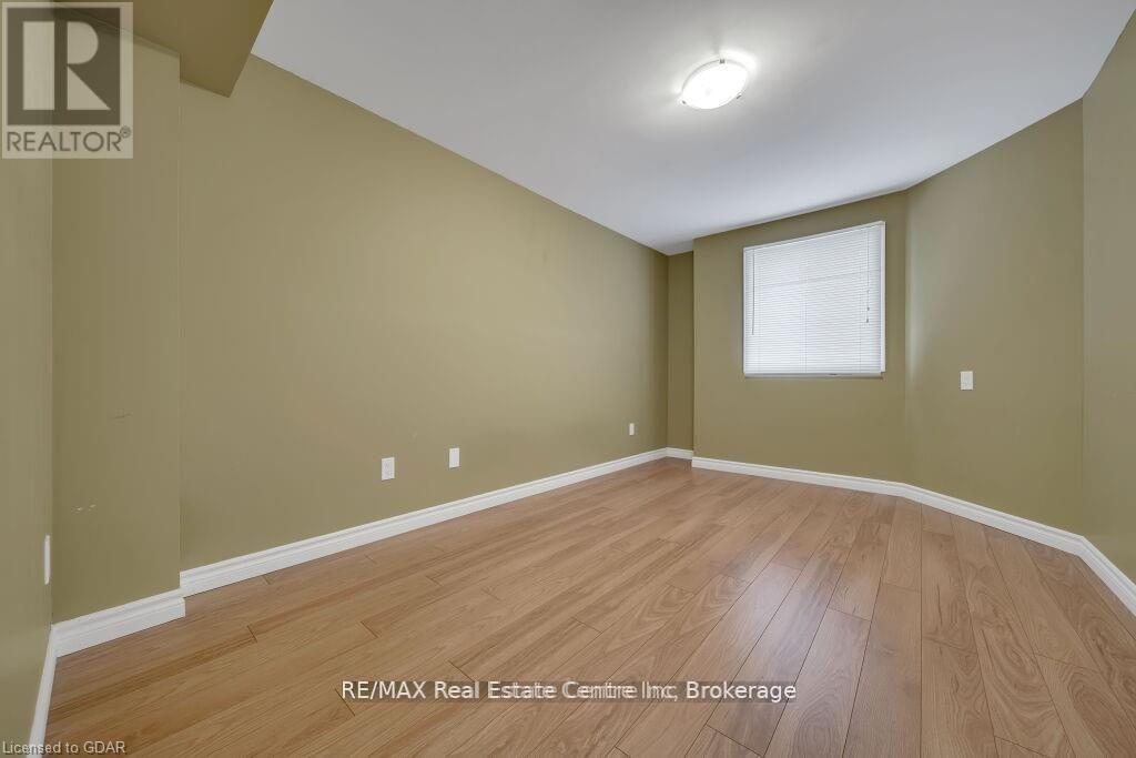 61 Moffatt Lane, Guelph, Ontario  N1G 5E8 - Photo 23 - X13684954