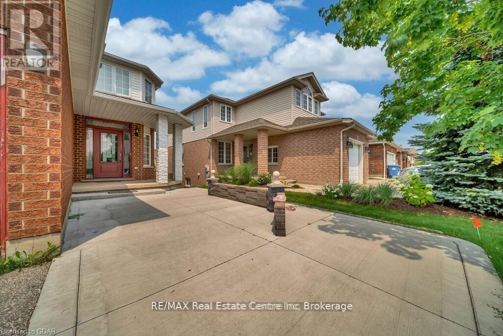 61 Moffatt Lane, Guelph, Ontario  N1G 5E8 - Photo 2 - X13684954