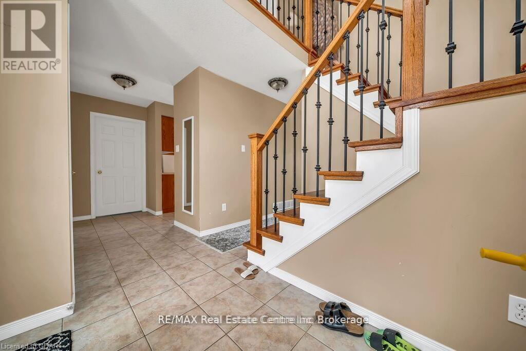 61 Moffatt Lane, Guelph, Ontario  N1G 5E8 - Photo 31 - X13684954