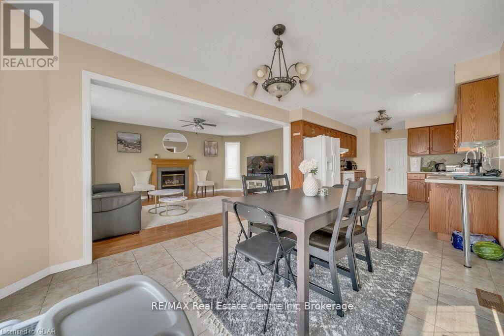 61 Moffatt Lane, Guelph, Ontario  N1G 5E8 - Photo 39 - X13684954