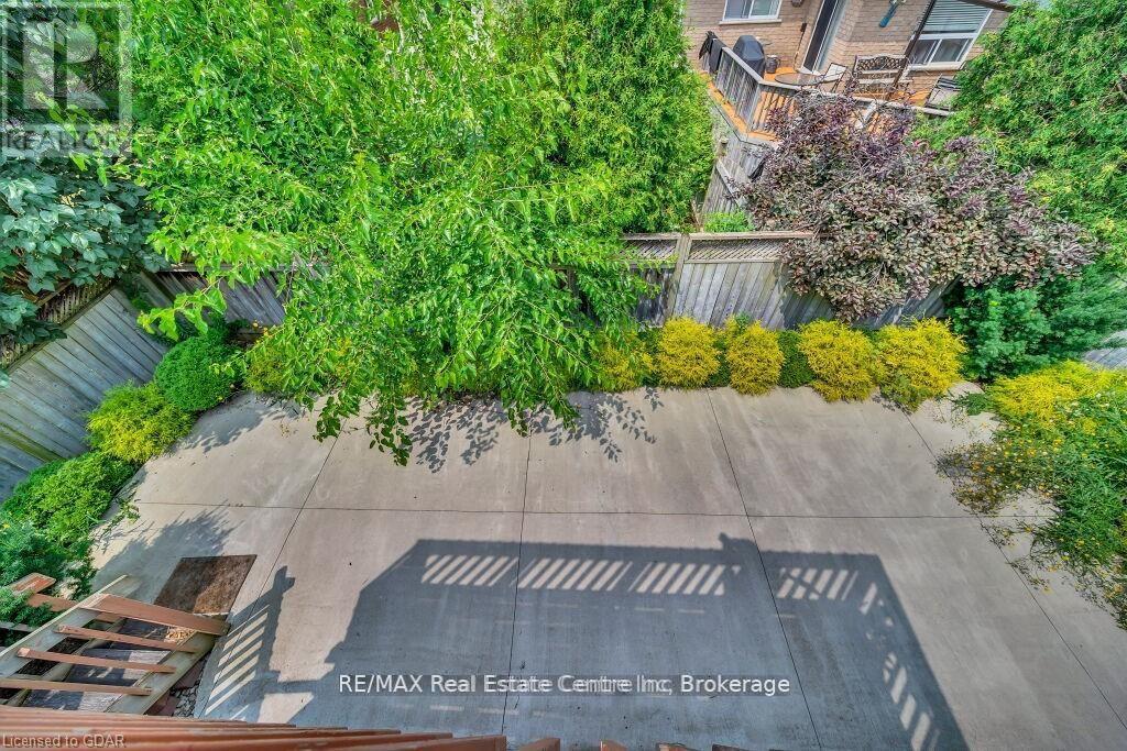 61 Moffatt Lane, Guelph, Ontario  N1G 5E8 - Photo 42 - X13684954