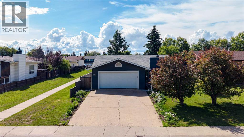 303 Cornwall Drive, Fort Mcmurray, Alberta  T9K 1G7 - Photo 1 - A2323552