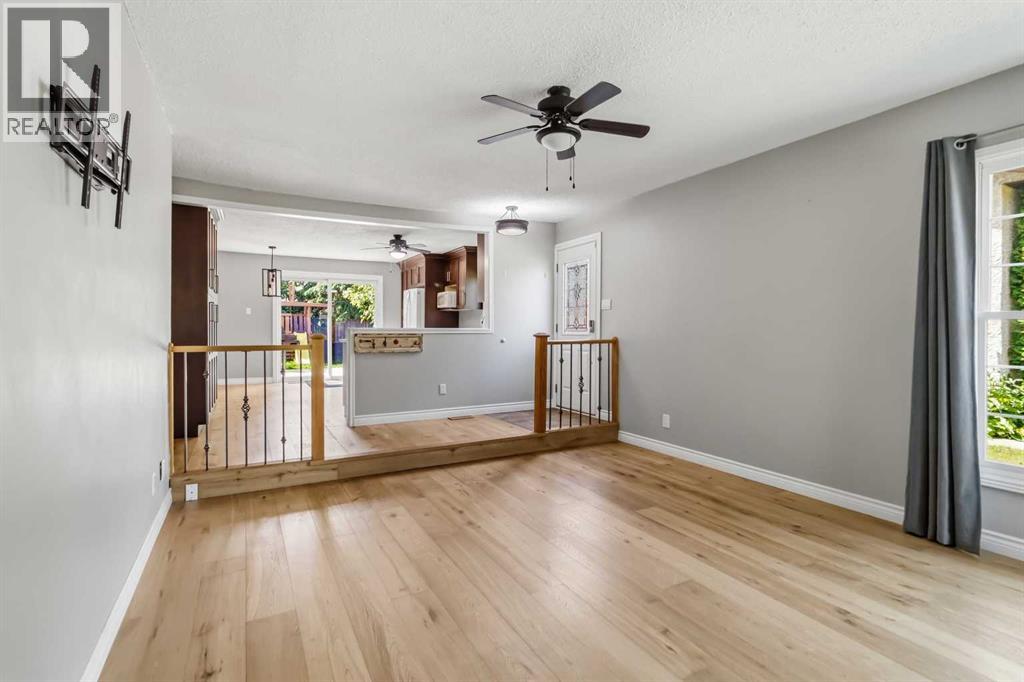 303 Cornwall Drive, Fort Mcmurray, Alberta  T9K 1G7 - Photo 3 - A2323552