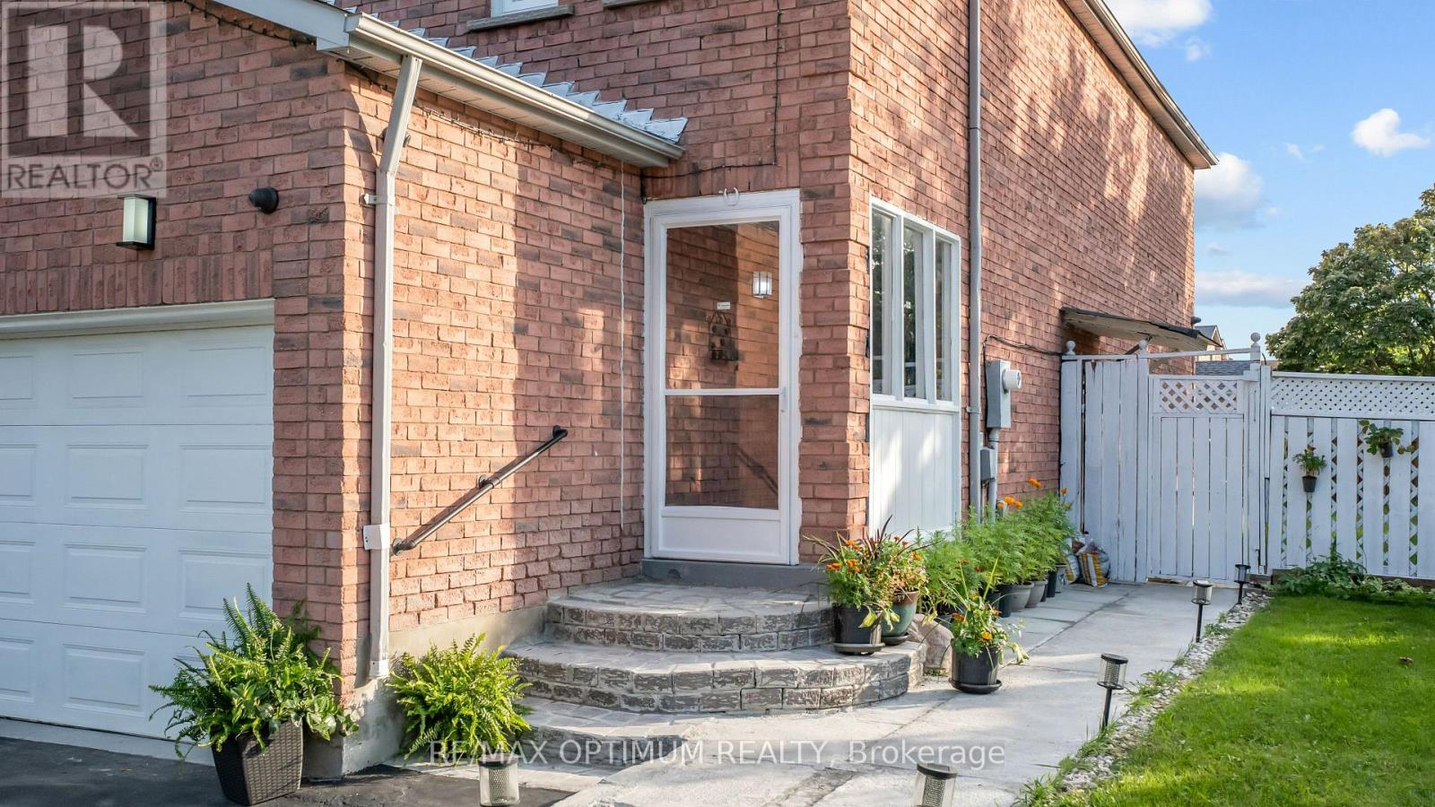 79 Gatesgill Street, Brampton, Ontario  L6X 3T1 - Photo 2 - W13691214