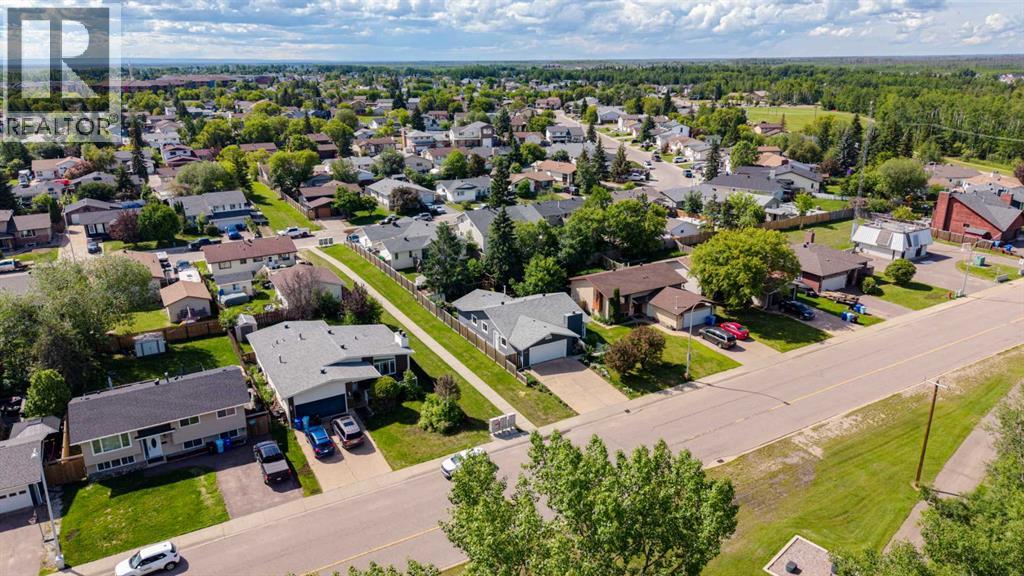 303 Cornwall Drive, Fort Mcmurray, Alberta  T9K 1G7 - Photo 32 - A2323552