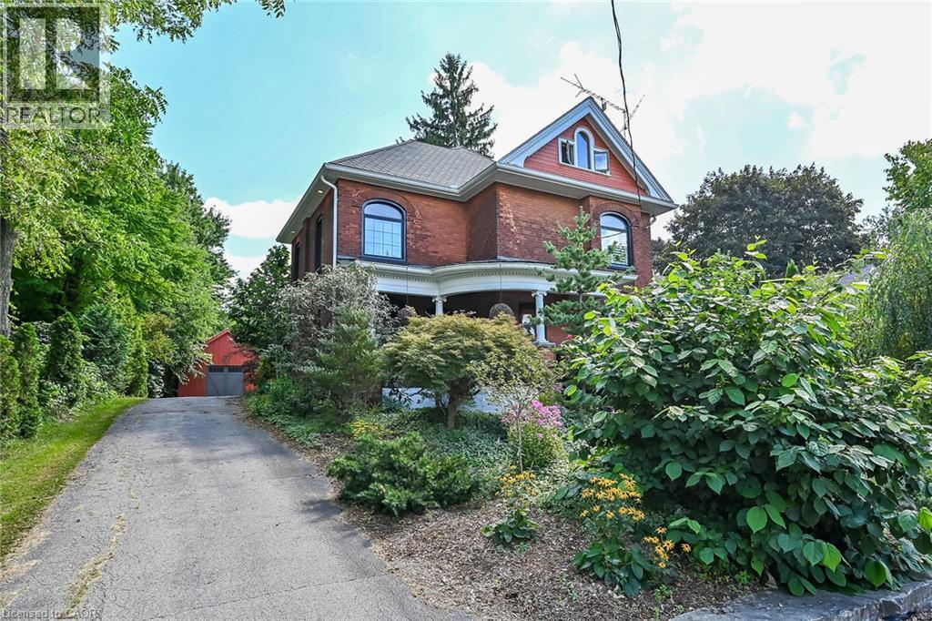 2074 GOVERNORS Road, Ancaster, Ontario