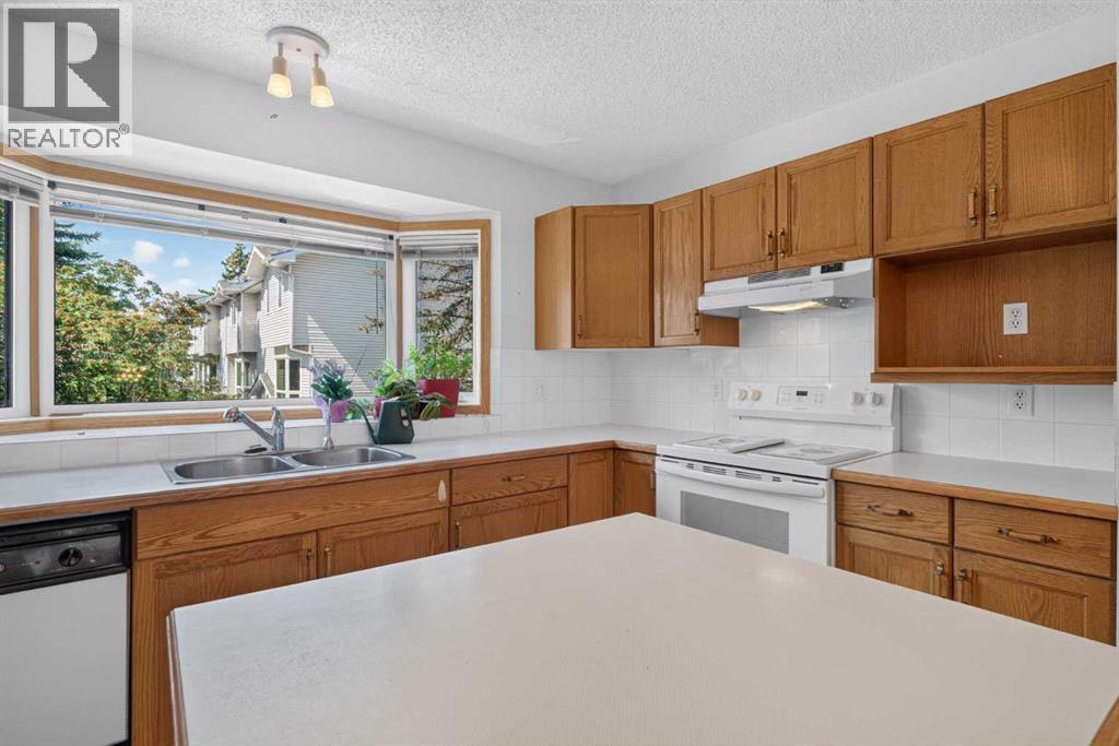 52 Glenbrook Villas SW, Calgary, Alberta  T3E 7E8 - Photo 12 - A2338941