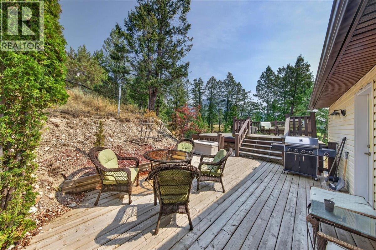 20b Wolf Crescent, Windermere, British Columbia  V0A 1K2 - Photo 14 - 10398446