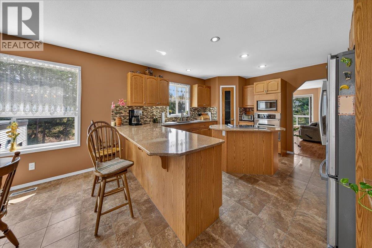 20b Wolf Crescent, Windermere, British Columbia  V0A 1K2 - Photo 9 - 10398446