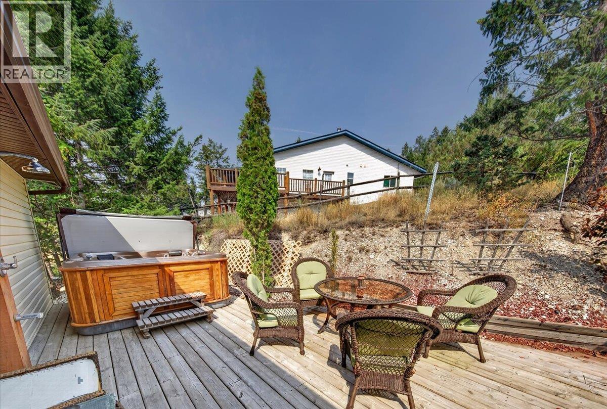 20b Wolf Crescent, Windermere, British Columbia  V0A 1K2 - Photo 13 - 10398446
