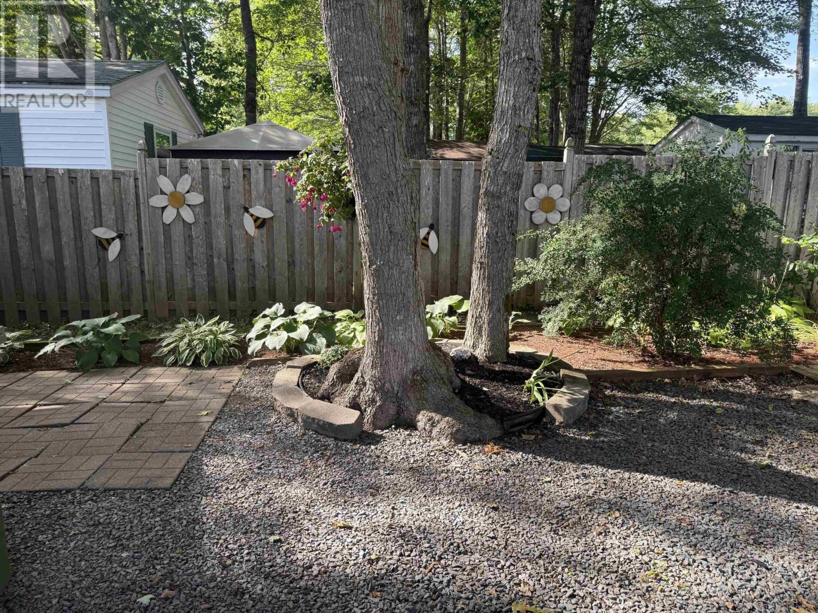 10 Fall Street, Bridgewater, Nova Scotia  B4V 3V6 - Photo 5 - 202621216