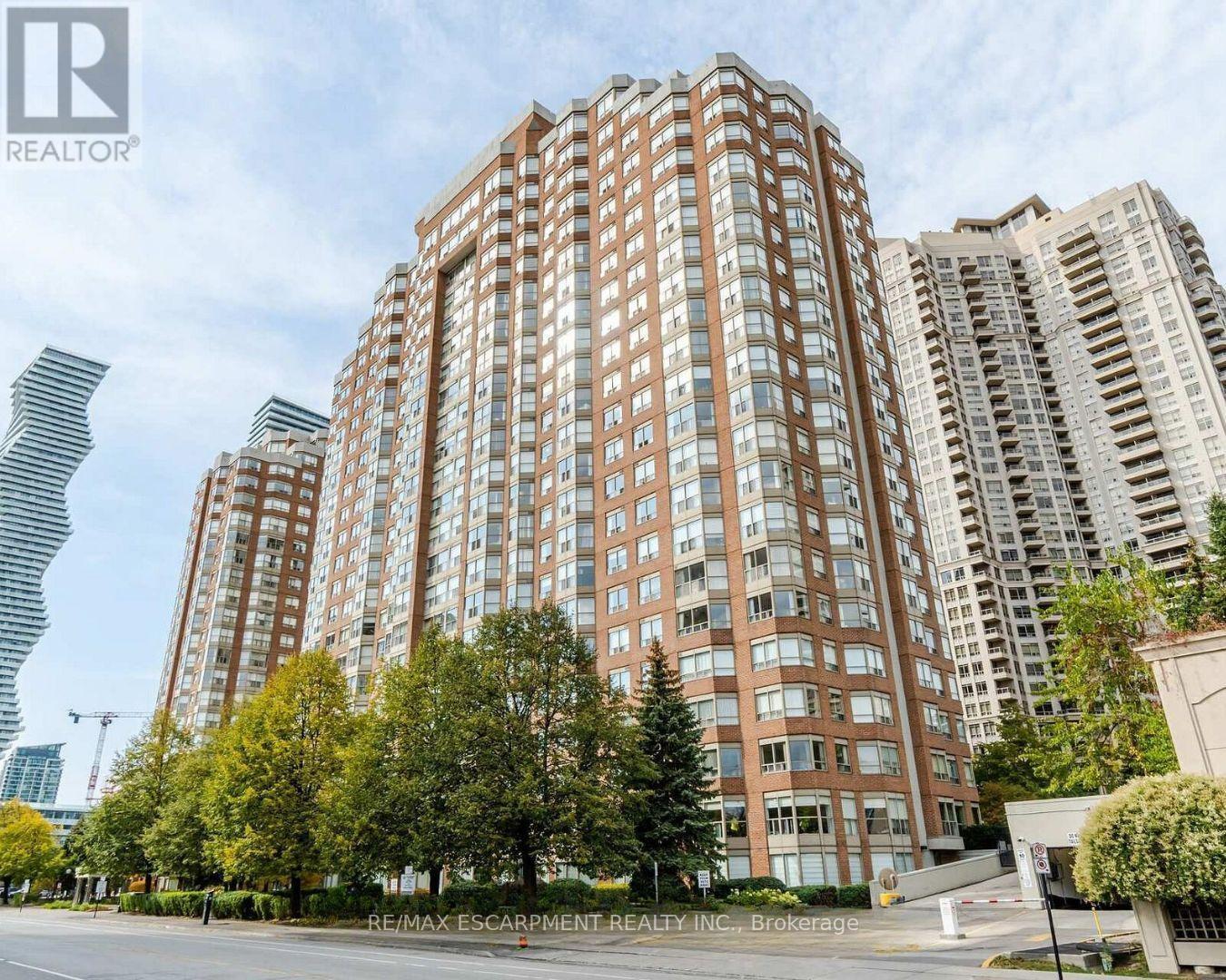 802 - 325 WEBB DRIVE, Mississauga, Ontario
