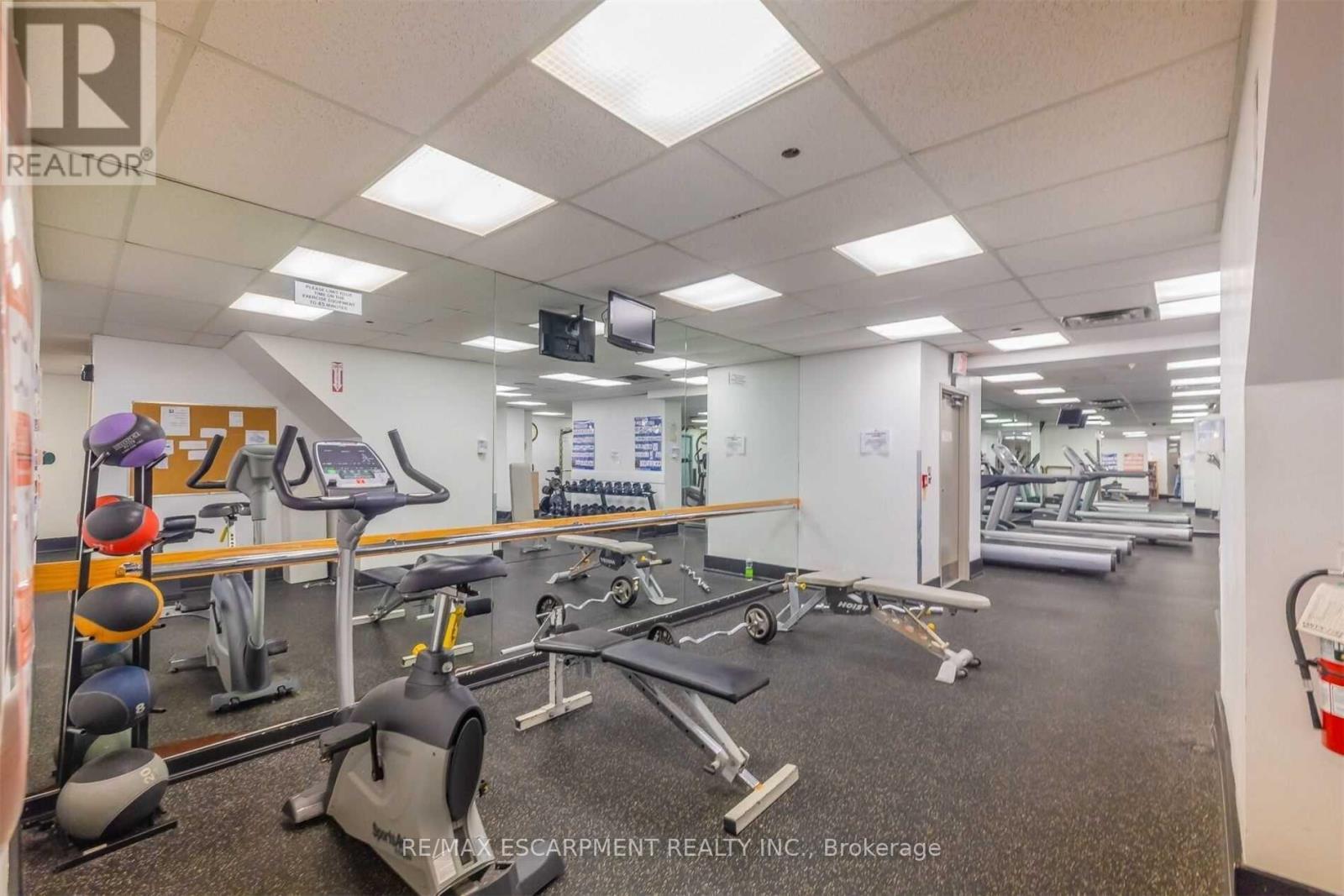 802 - 325 Webb Drive, Mississauga, Ontario  L5B 3Z9 - Photo 21 - W13700832