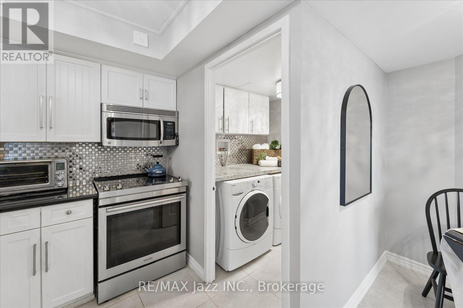 1003 - 360 Watson Street W, Whitby, Ontario  L1H 6P1 - Photo 11 - E13701020
