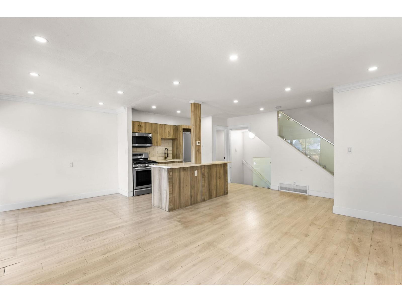 139 15215 105 Avenue, Surrey, British Columbia  V3R 1R9 - Photo 10 - R3157592