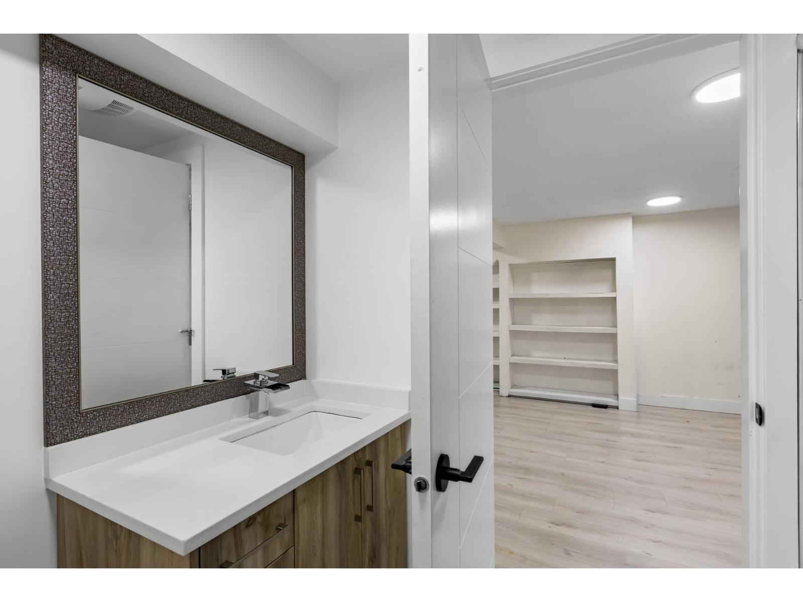 139 15215 105 Avenue, Surrey, British Columbia  V3R 1R9 - Photo 32 - R3157592