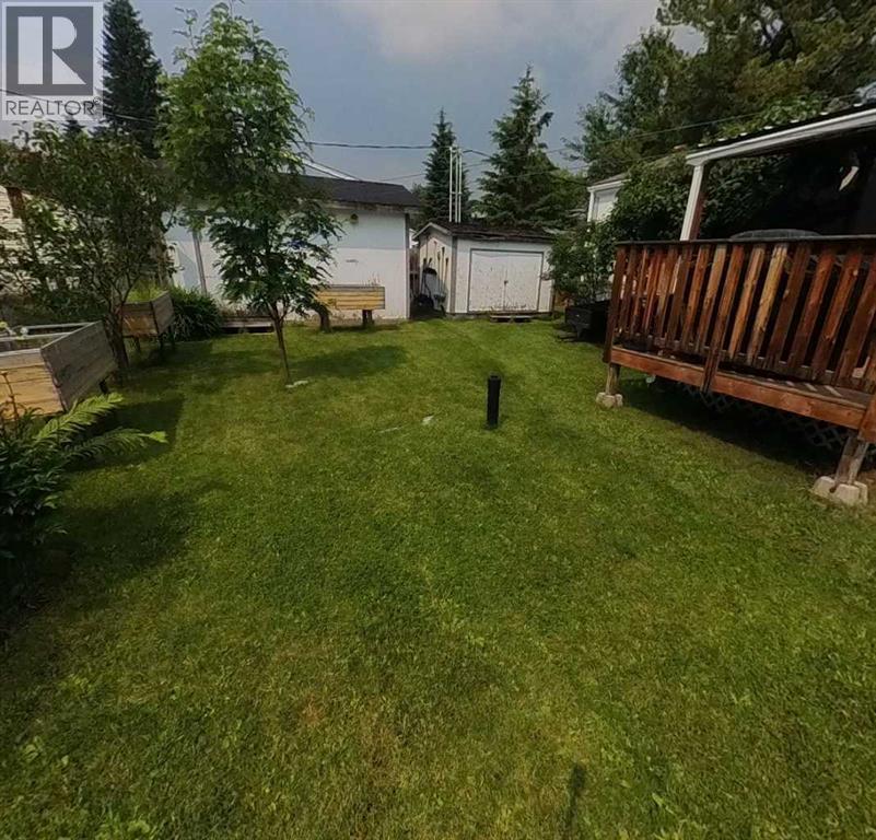 27, 5211 55 Avenue, Rocky Mountain House, Alberta T4T 1M8 - Photo 3 - A2327177