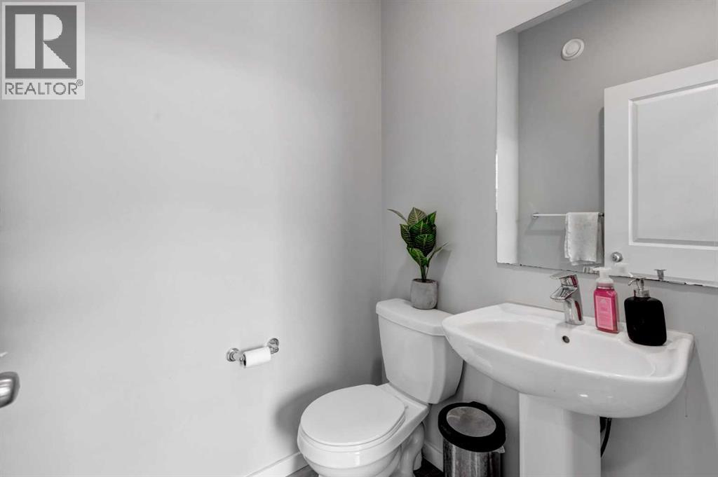232 Walgrove Way  SE, Calgary, Alberta  T2X 4A3 - Photo 15 - A2315399