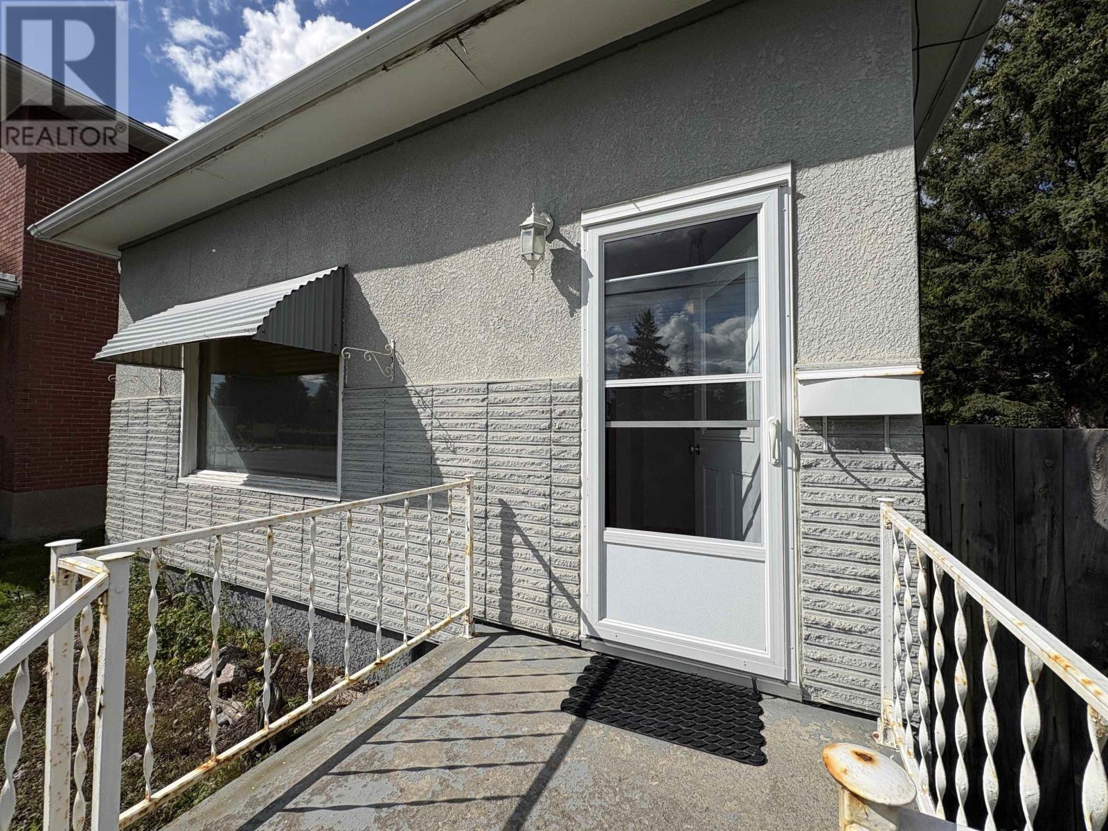 240 Third St W, Fort Frances, Ontario  P9A 3A5 - Photo 2 - TB2602405