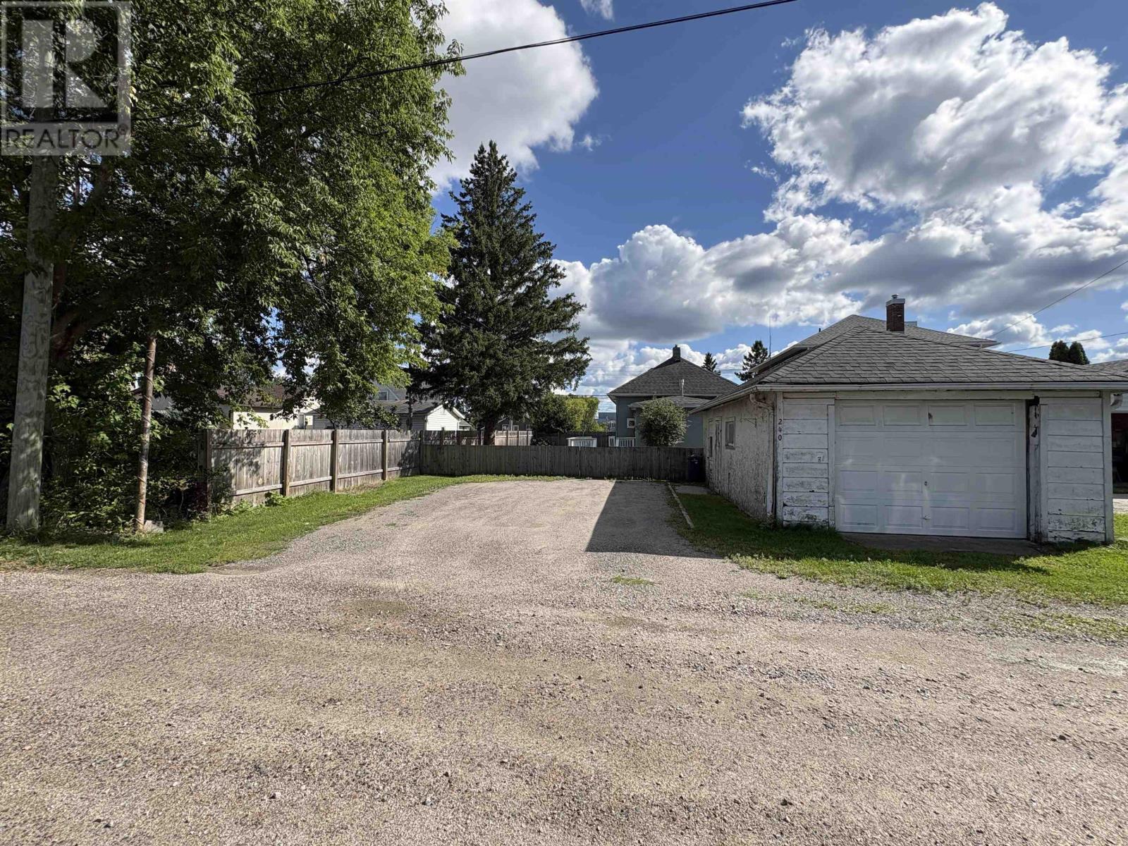 240 Third St W, Fort Frances, Ontario  P9A 3A5 - Photo 33 - TB2602405