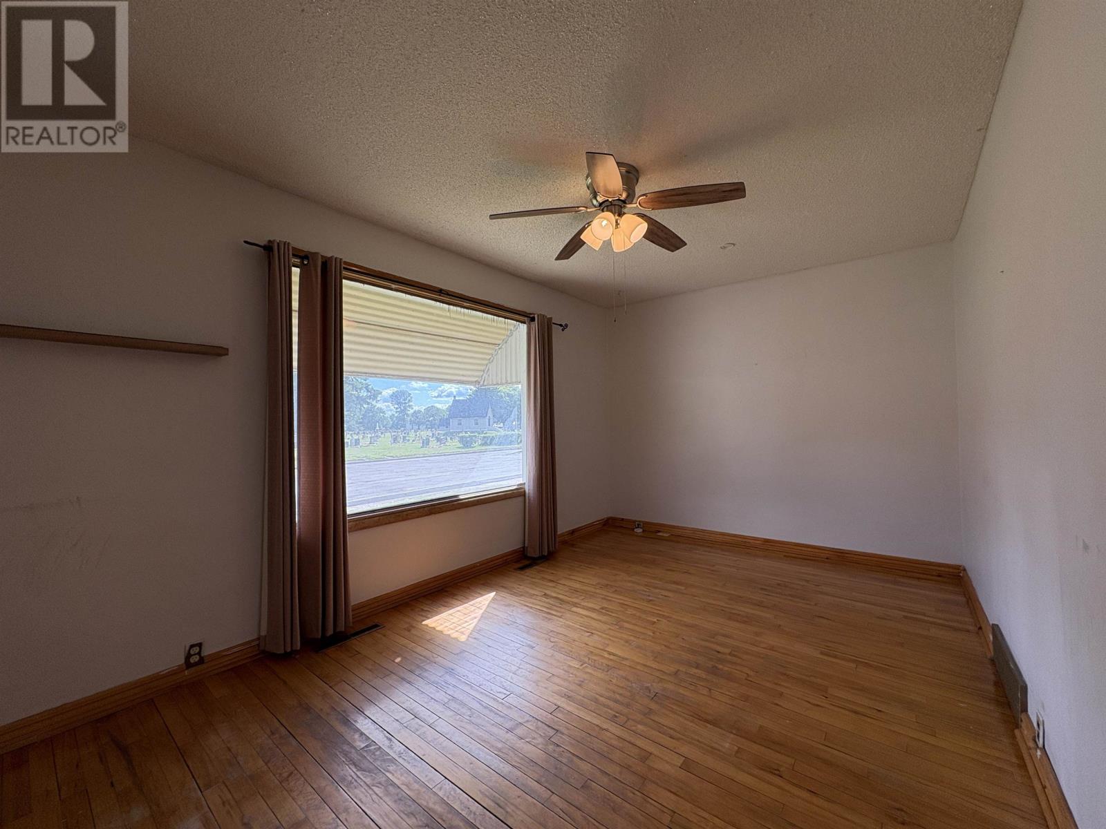 240 Third St W, Fort Frances, Ontario  P9A 3A5 - Photo 6 - TB2602405