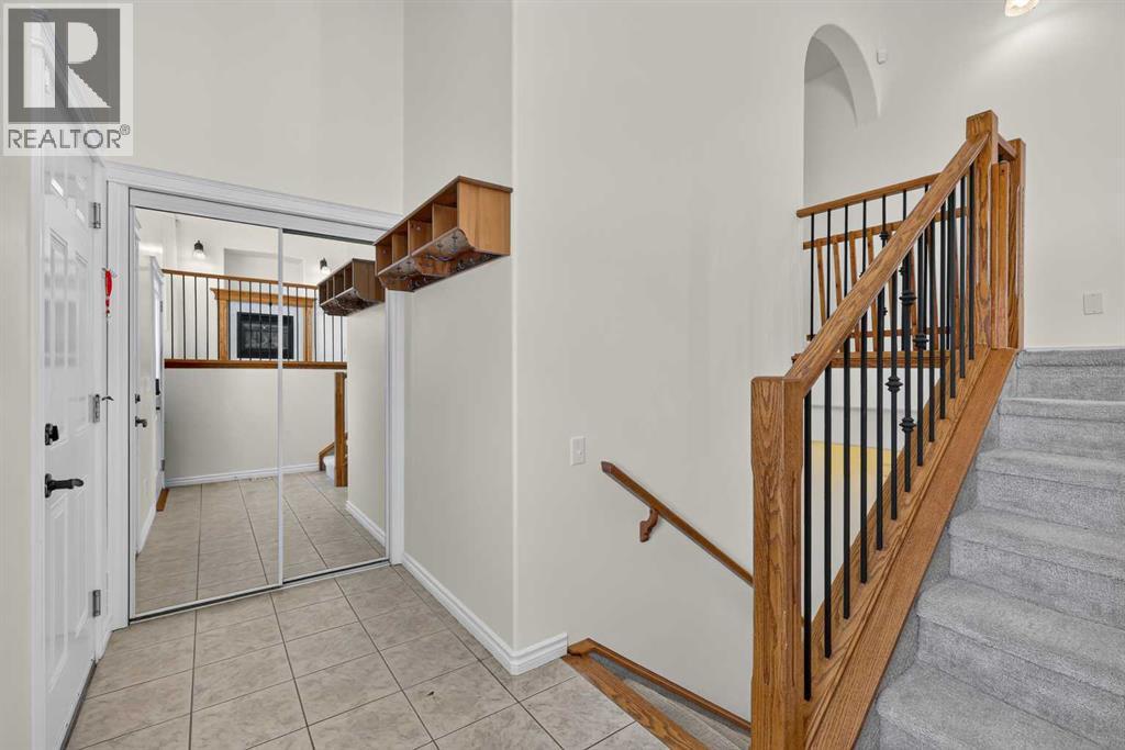 219 Hillcrest Boulevard, Strathmore, Alberta  T1P 1Z6 - Photo 5 - A2319926