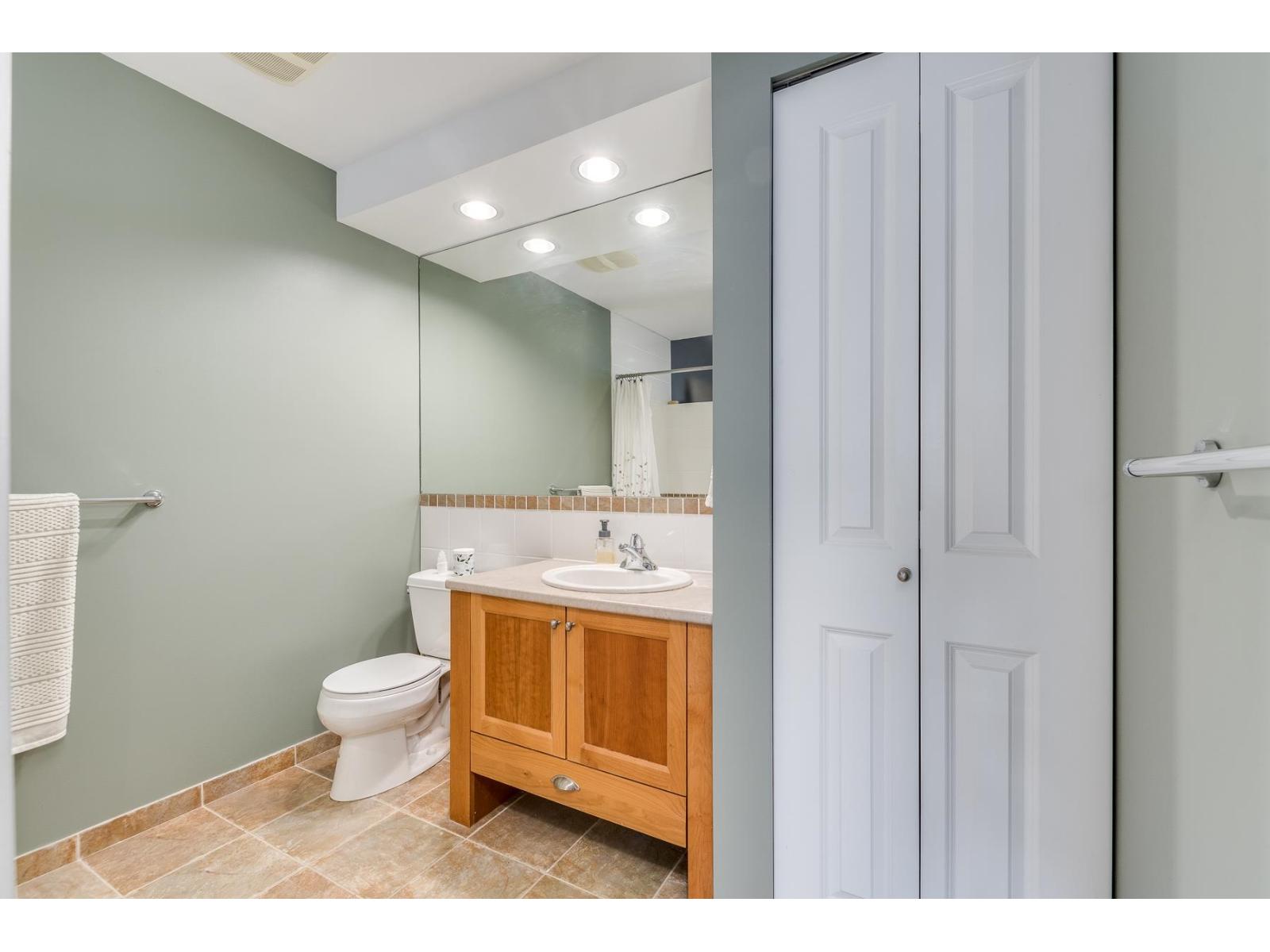 307 15368 16a Avenue, Surrey, British Columbia  V4A 1S9 - Photo 14 - R3157817
