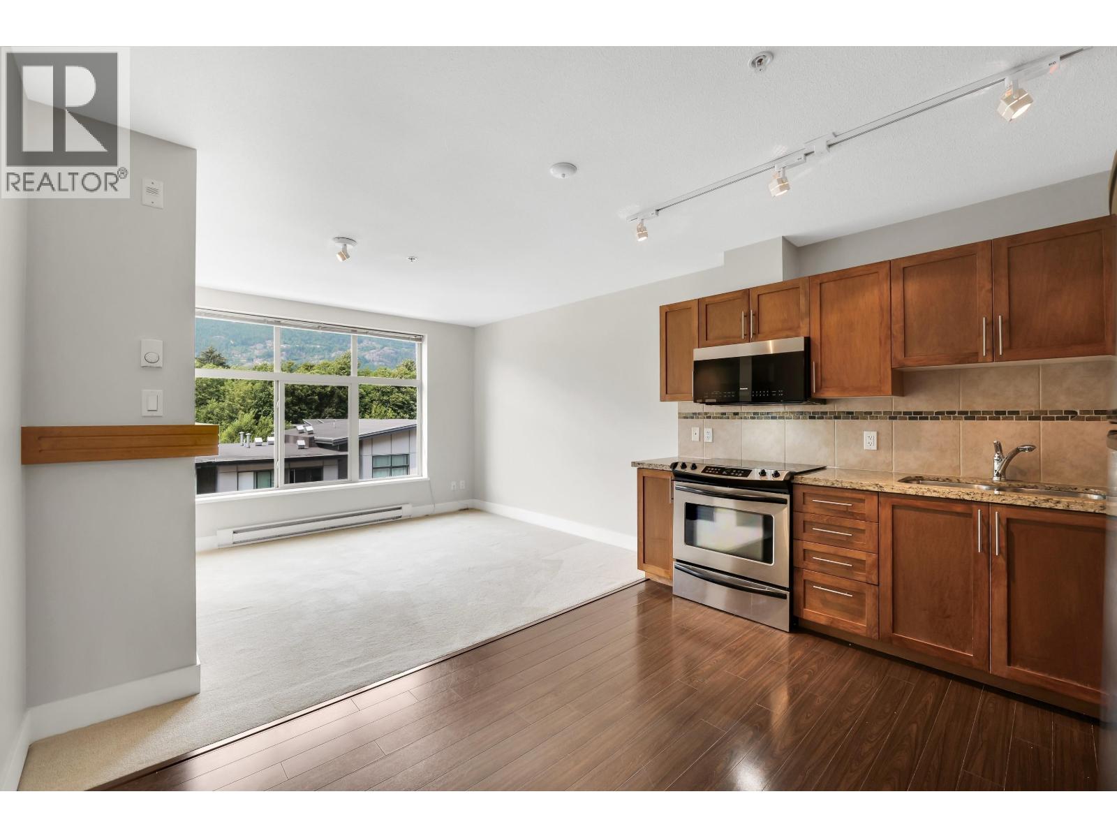 305 1211 Village Green Way, Squamish, British Columbia  V8B 0R7 - Photo 18 - R3157438