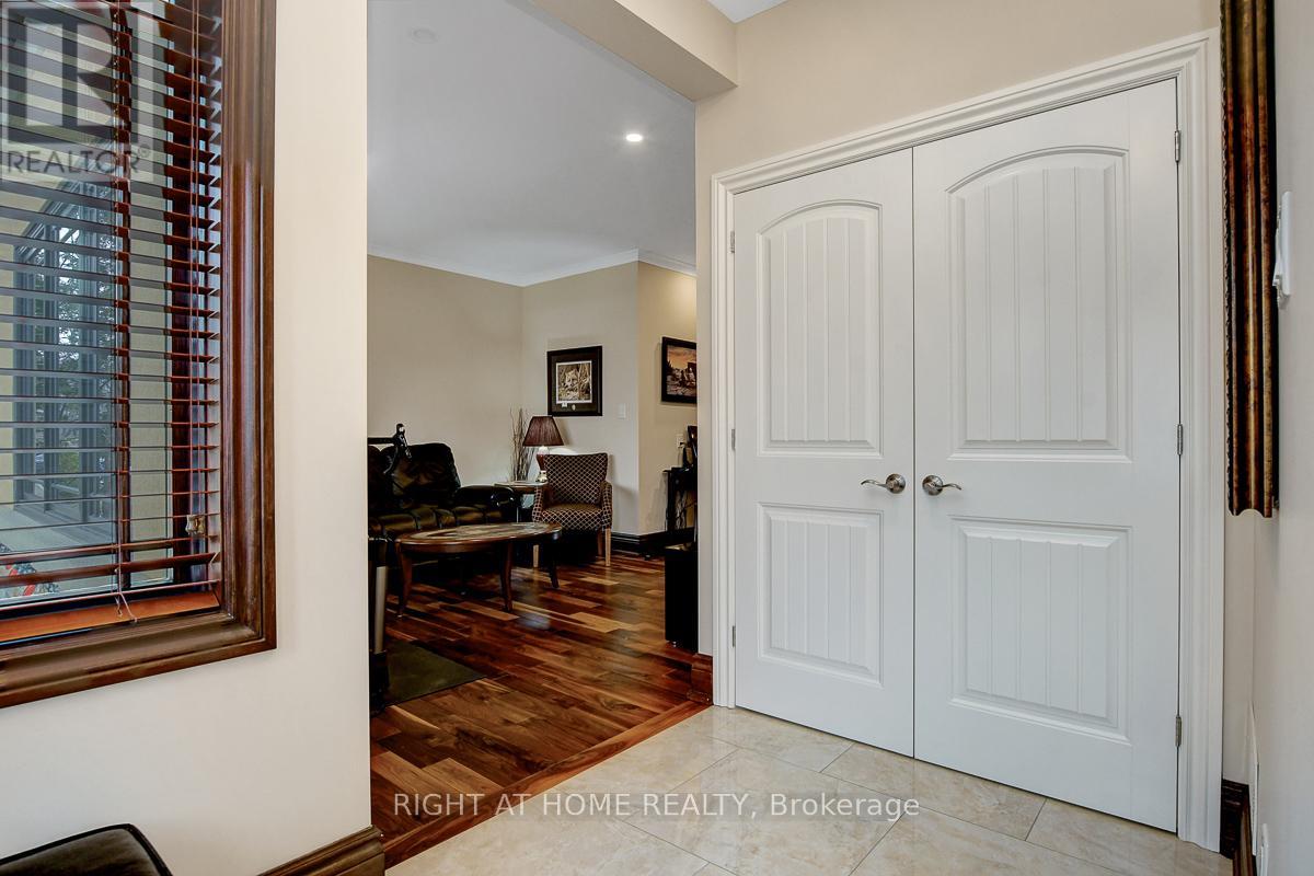 1271 Field Street, Ottawa, Ontario  K2C 2P9 - Photo 5 - X13701088
