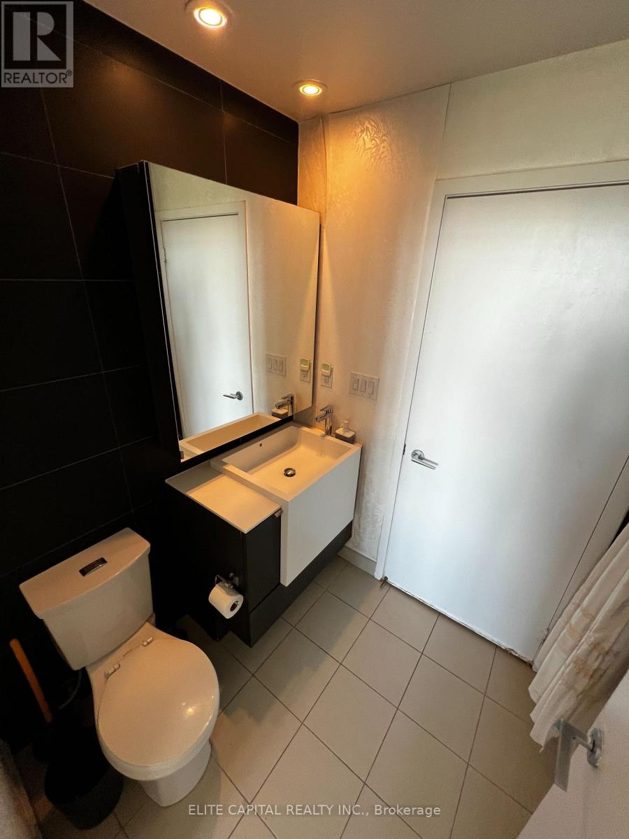 3610 - 21 Iceboat Terrace, Toronto, Ontario M5V 4A9 - Photo 10 - C13701082