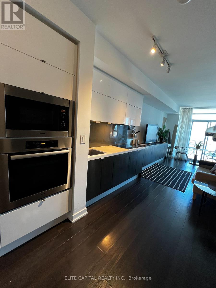 3610 - 21 Iceboat Terrace, Toronto, Ontario M5V 4A9 - Photo 4 - C13701082
